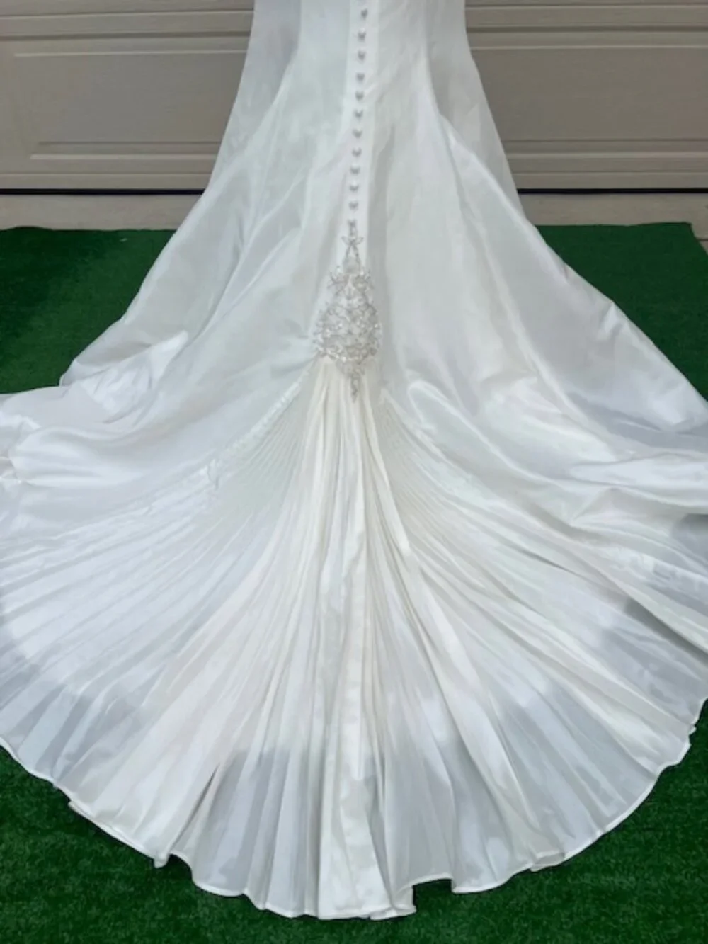 NWT Exclusive Bridal Ivory Taffeta Strapless Gown – Size 8 - Picture 13 of 16